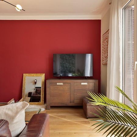 Enjoy Apartments Donna Барселона Екстериор снимка